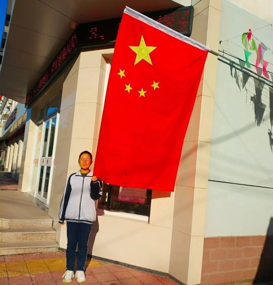土家族电商“新农人”获评重庆劳模，这是实至名归吗？游戏画面