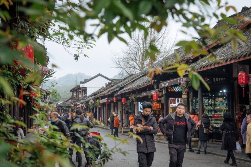 最顶级的情商：只抬人，不抬杠